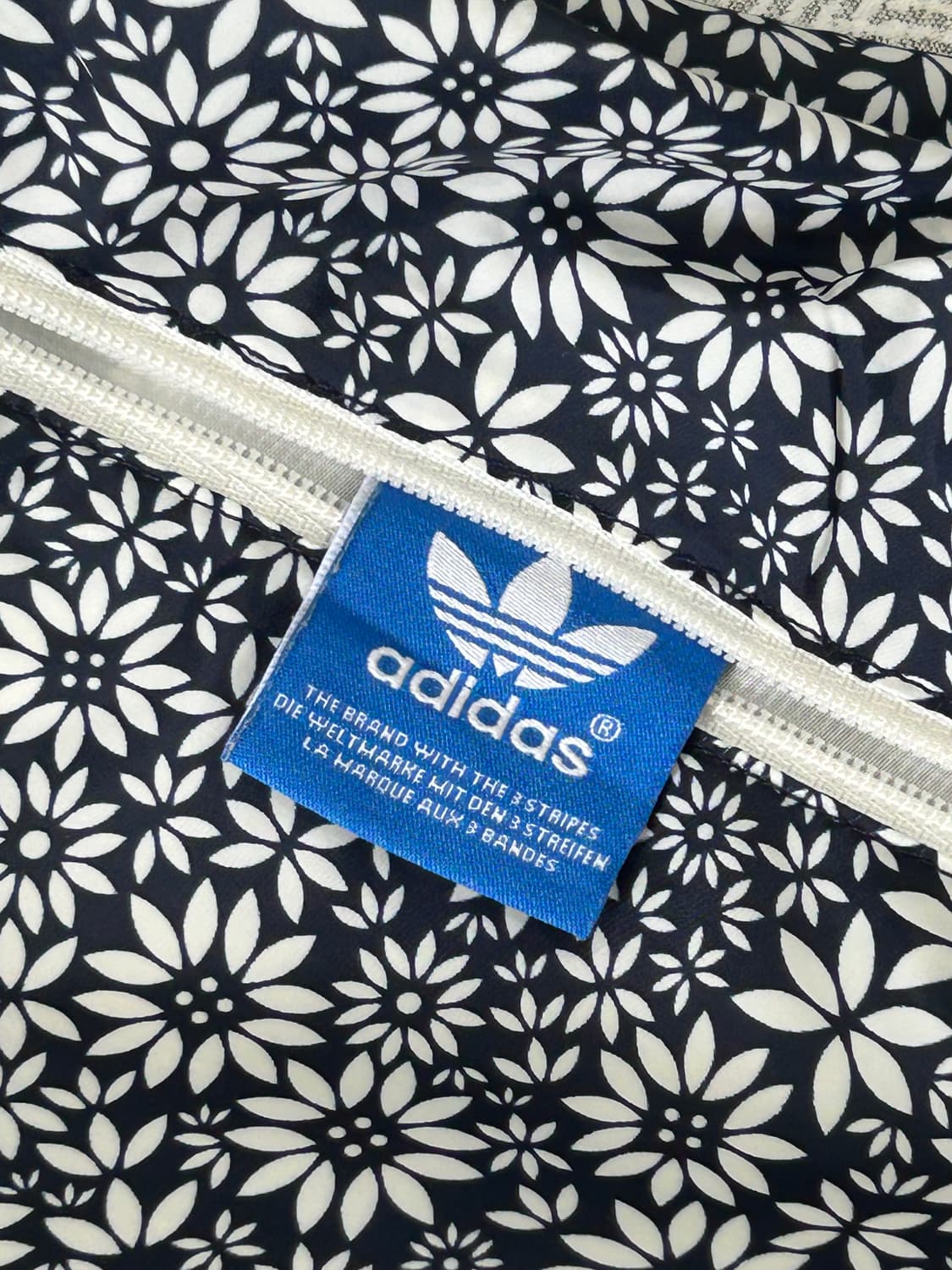 아디다스 플라워 리버시블 후드 바람막이 여성 M 네이비 상품이미지6