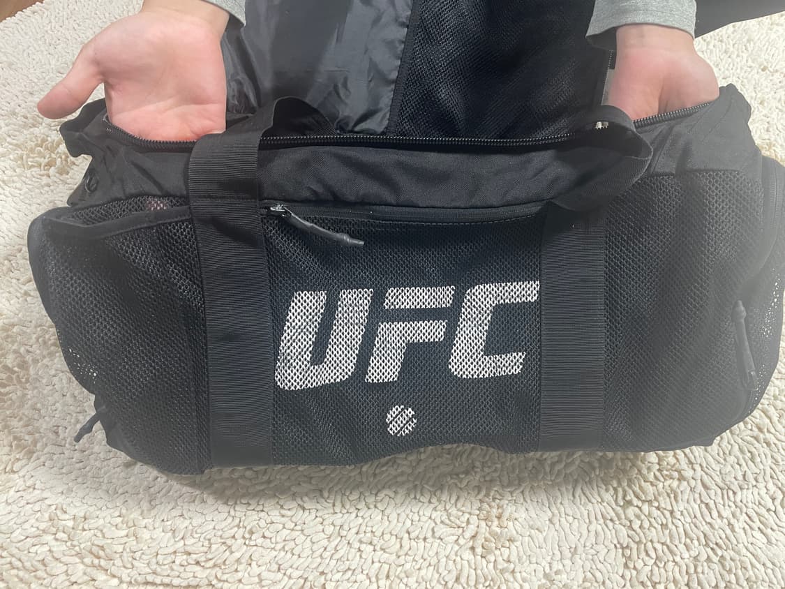 UFC  리복 선수지급용 한정판 더플백 새상품급 ( 초레어템 급처)🔥 상품이미지5