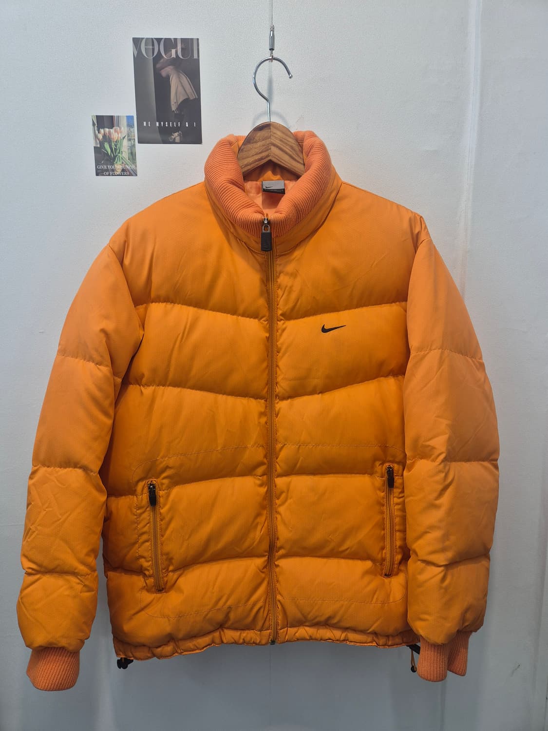 나이키 오렌지색 패딩 점퍼입니다
사이즈는 95(M) 상품이미지1