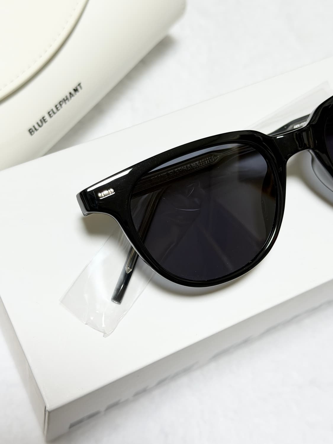 블루엘리펀트 DEIA BLACK 선글라스 상품이미지2