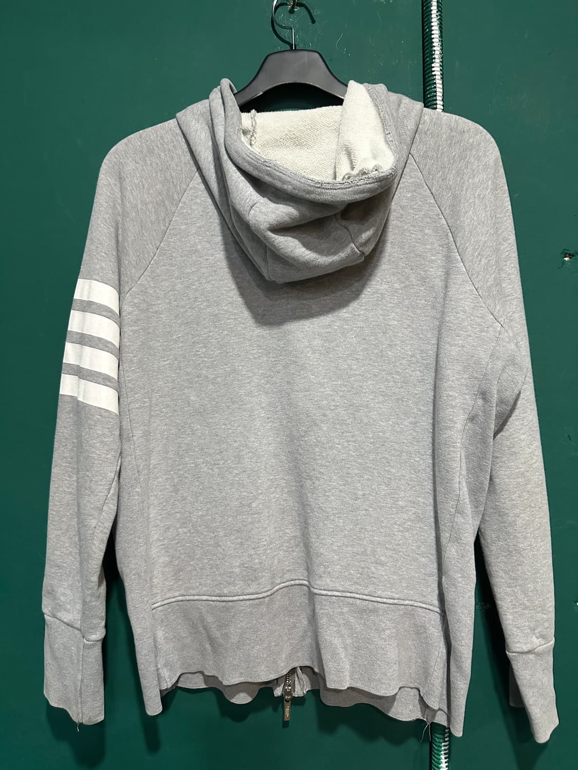 톰브라운 4바 후드집업 그레이 3사이즈 상품이미지2