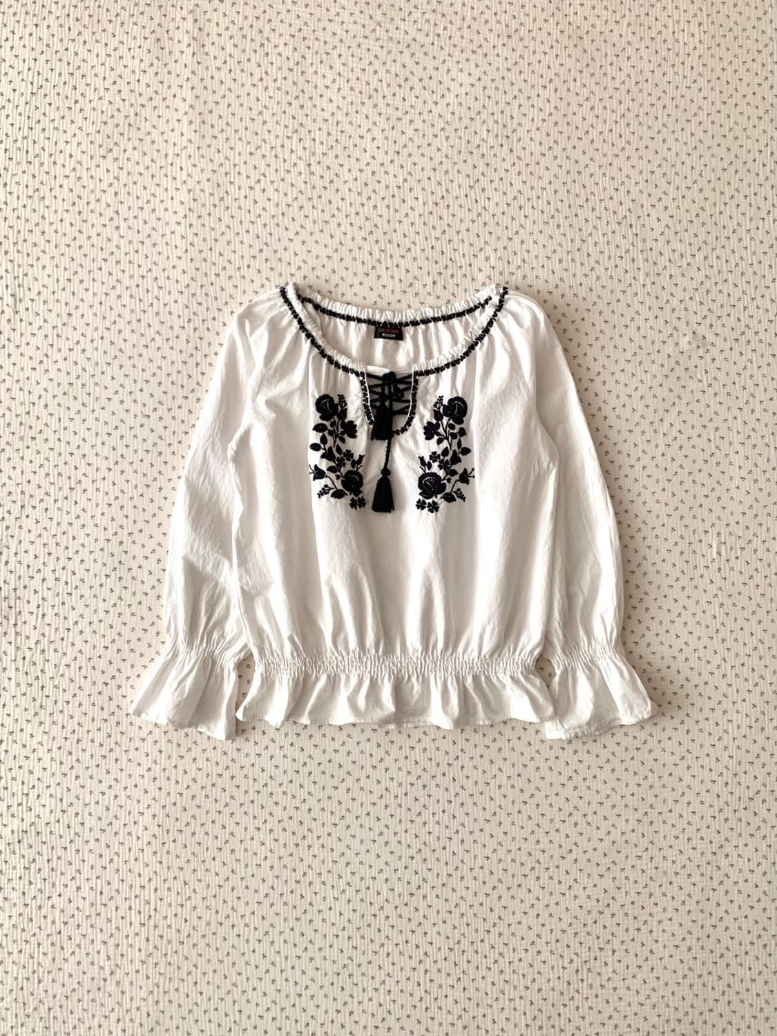 아일렛 자수 블라우스 상품이미지2