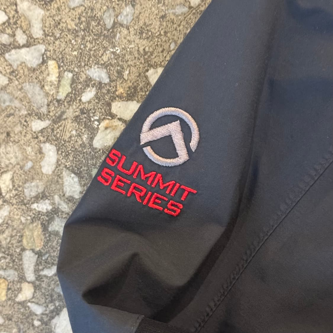 노스페이스 써밋시리즈 고어텍스 바람막이 110 상품이미지3