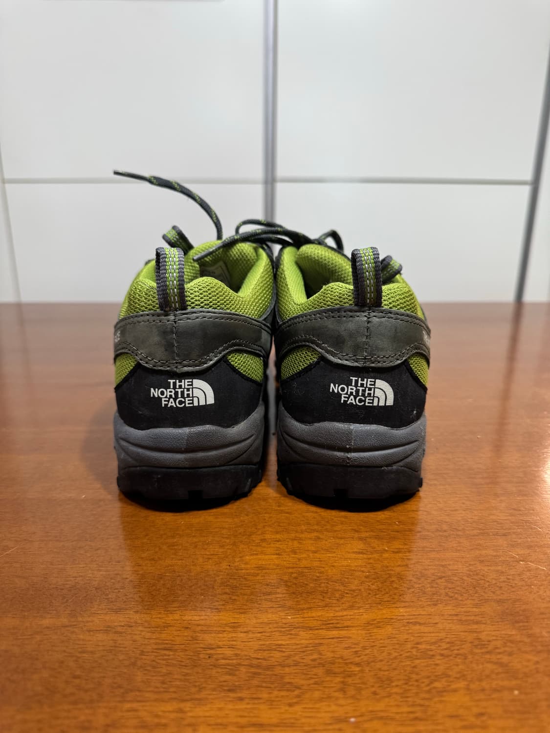 노스페이스 고어택스 여성용 하이킹화 240mm 상품이미지4