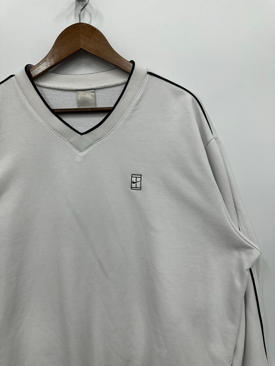 나이키 브이넥 맨투맨  상품이미지3