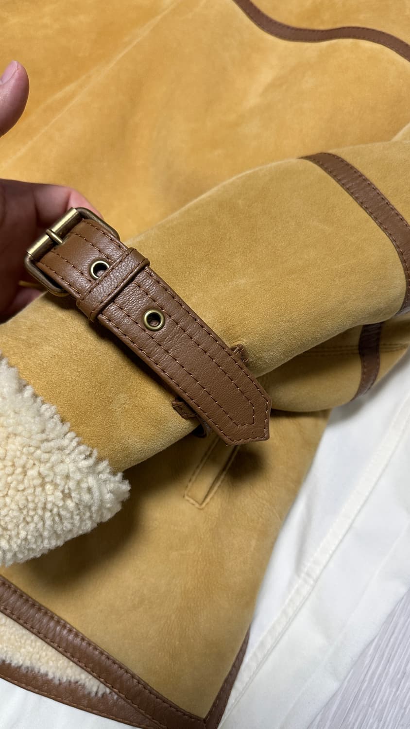 셀린느 여성 리얼 무스탕 38사이즈 국내 매장 정품(남성가능) 정가 천만 상품이미지4