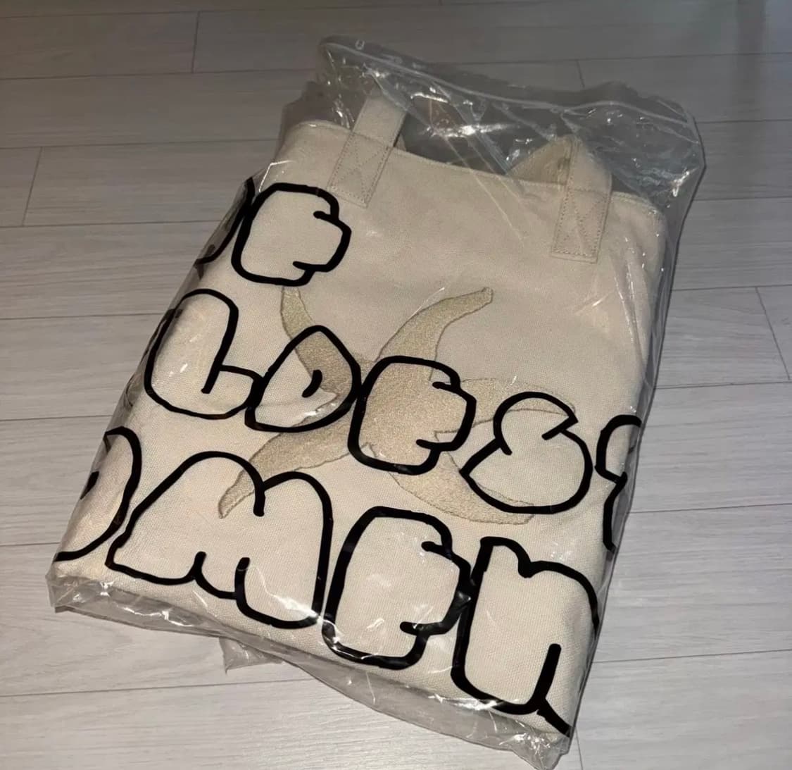 새상품) 더콜디스트모먼트 스타피쉬 토트백 상품이미지2