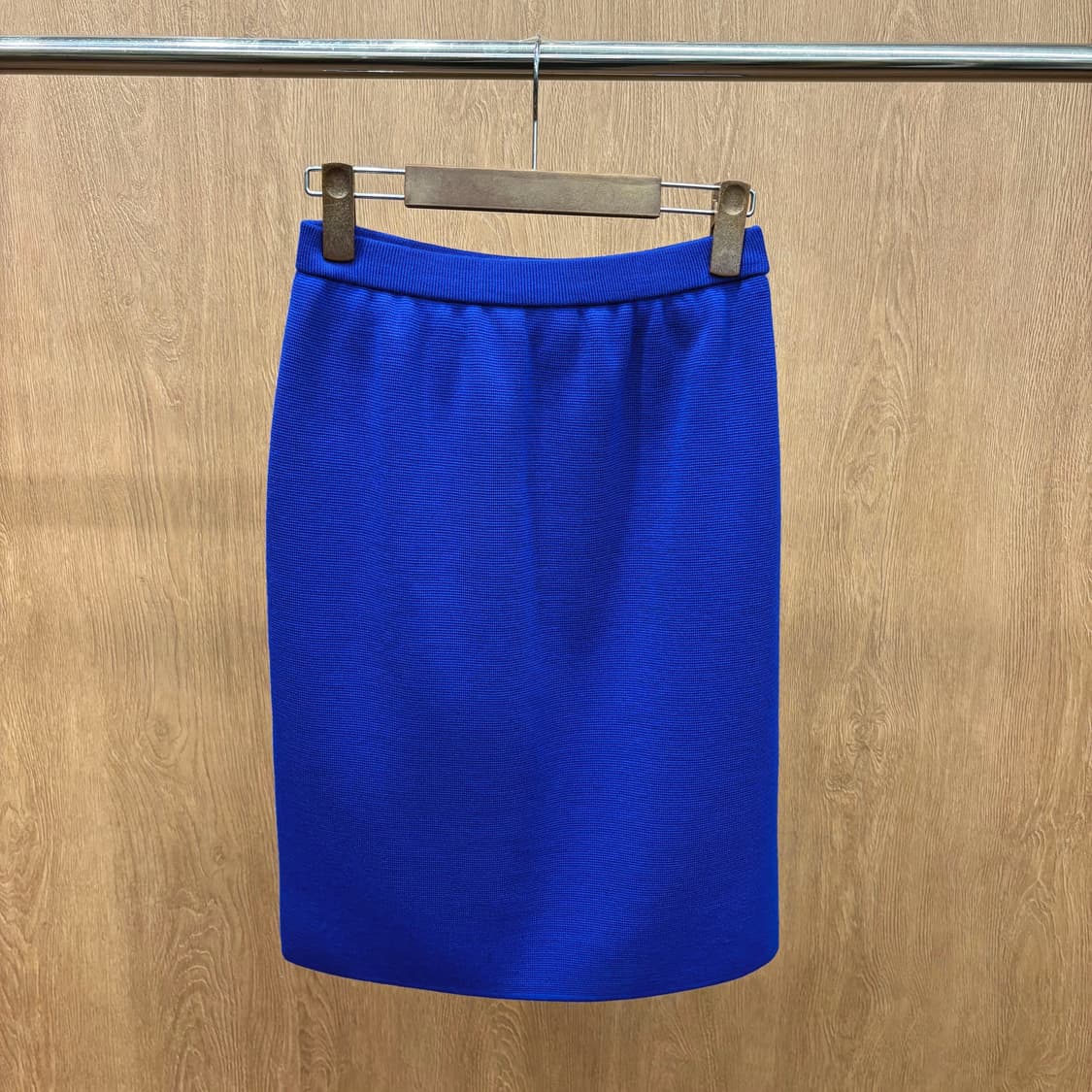입생로랑 울 미디 스커트 밴딩 무지 디테일 H라인 블루 상품이미지3