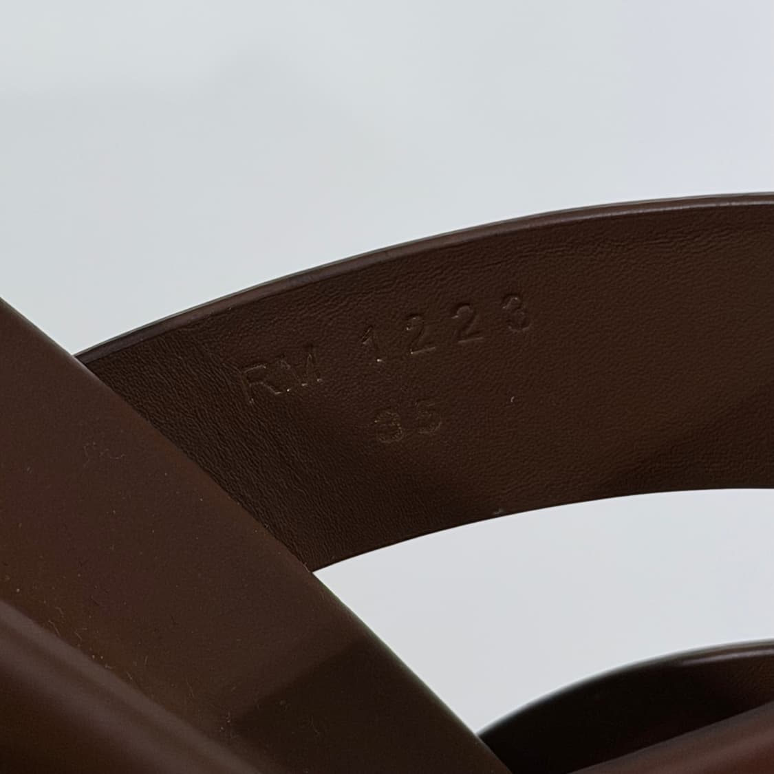 (A+/35) / 셀린느 티피 트리옹프 레더 샌들 카프스킨 상품이미지9