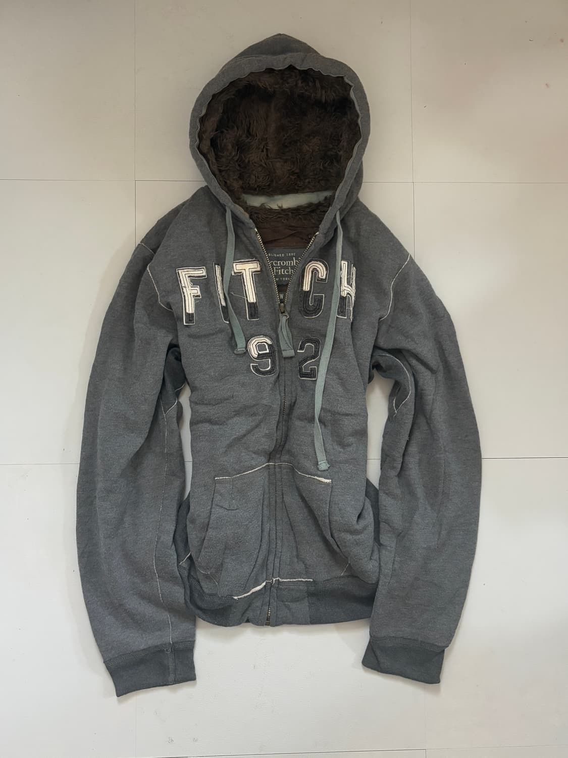 • Abercrombie Grey Wolf Hooded zip-up 상품이미지4