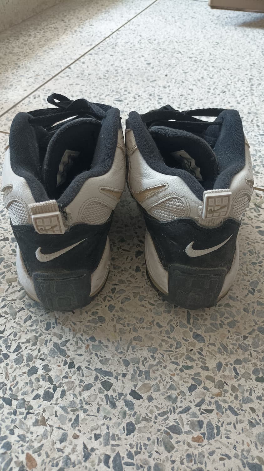 나이키 스피드터프 흰검 상품이미지3