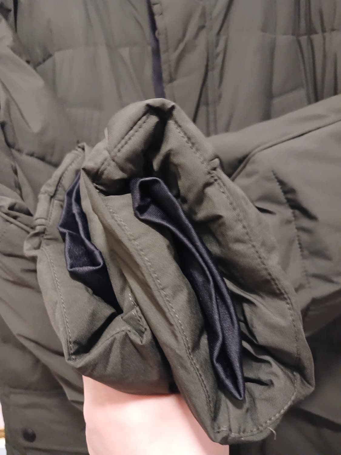 장미쉘바스키아 정품 남성 롱패딩 100 사이즈 상품이미지8