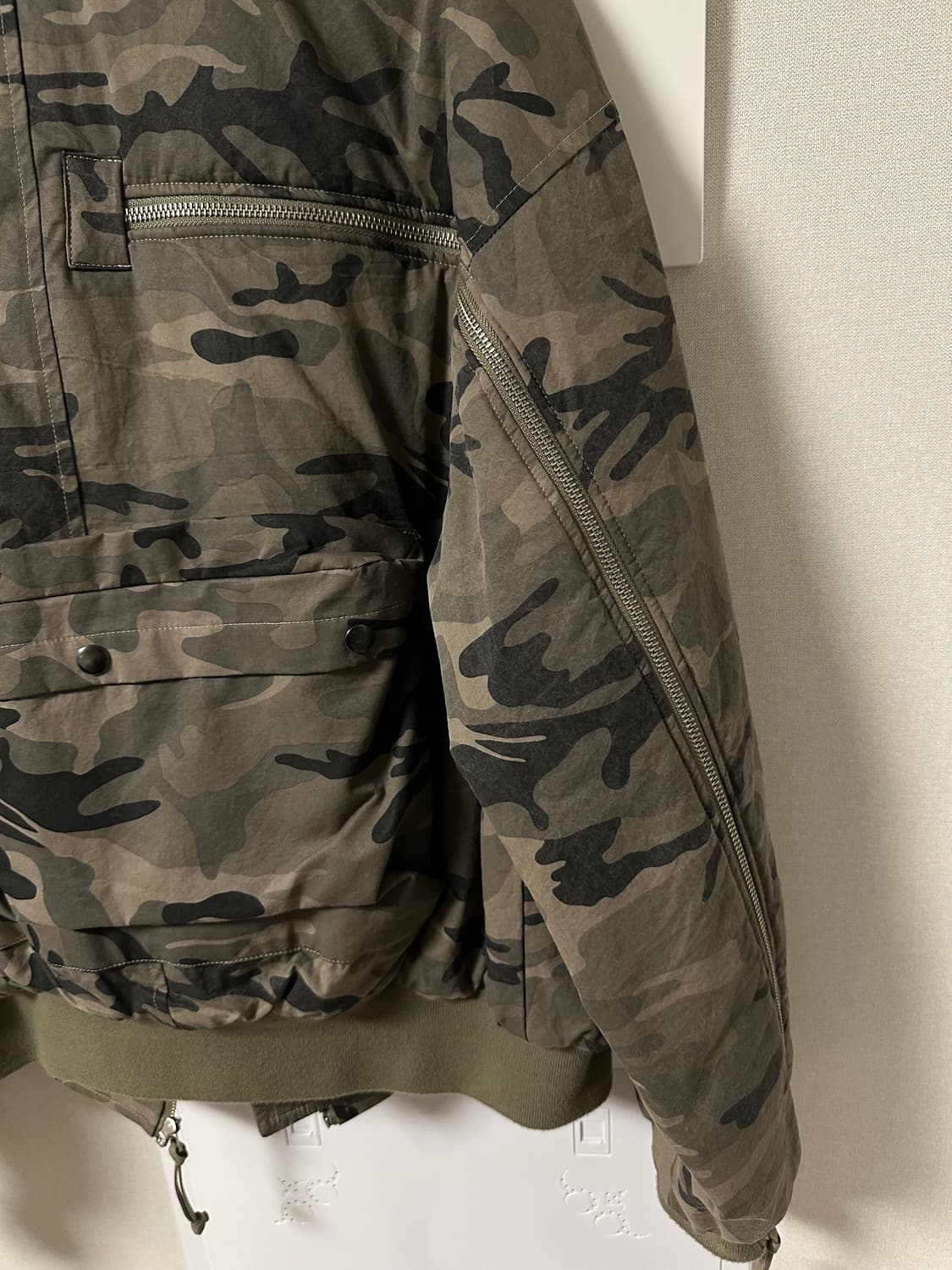 그레일드 멀티 지퍼 봄버 카모 상품이미지2