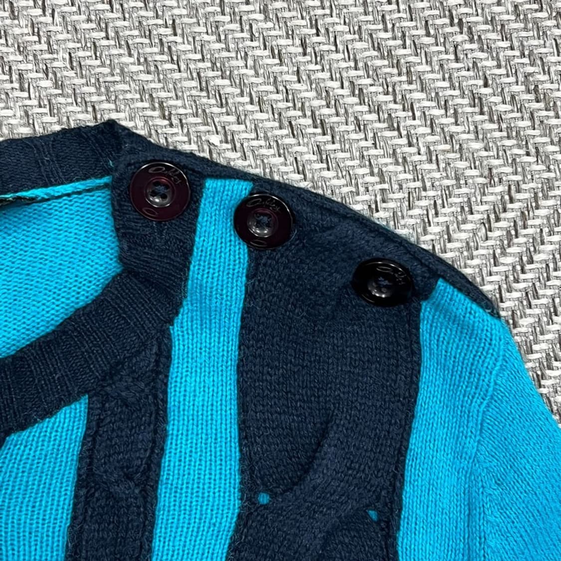 오클리 숄더 버튼 디테일 니트 v0950 상품이미지5