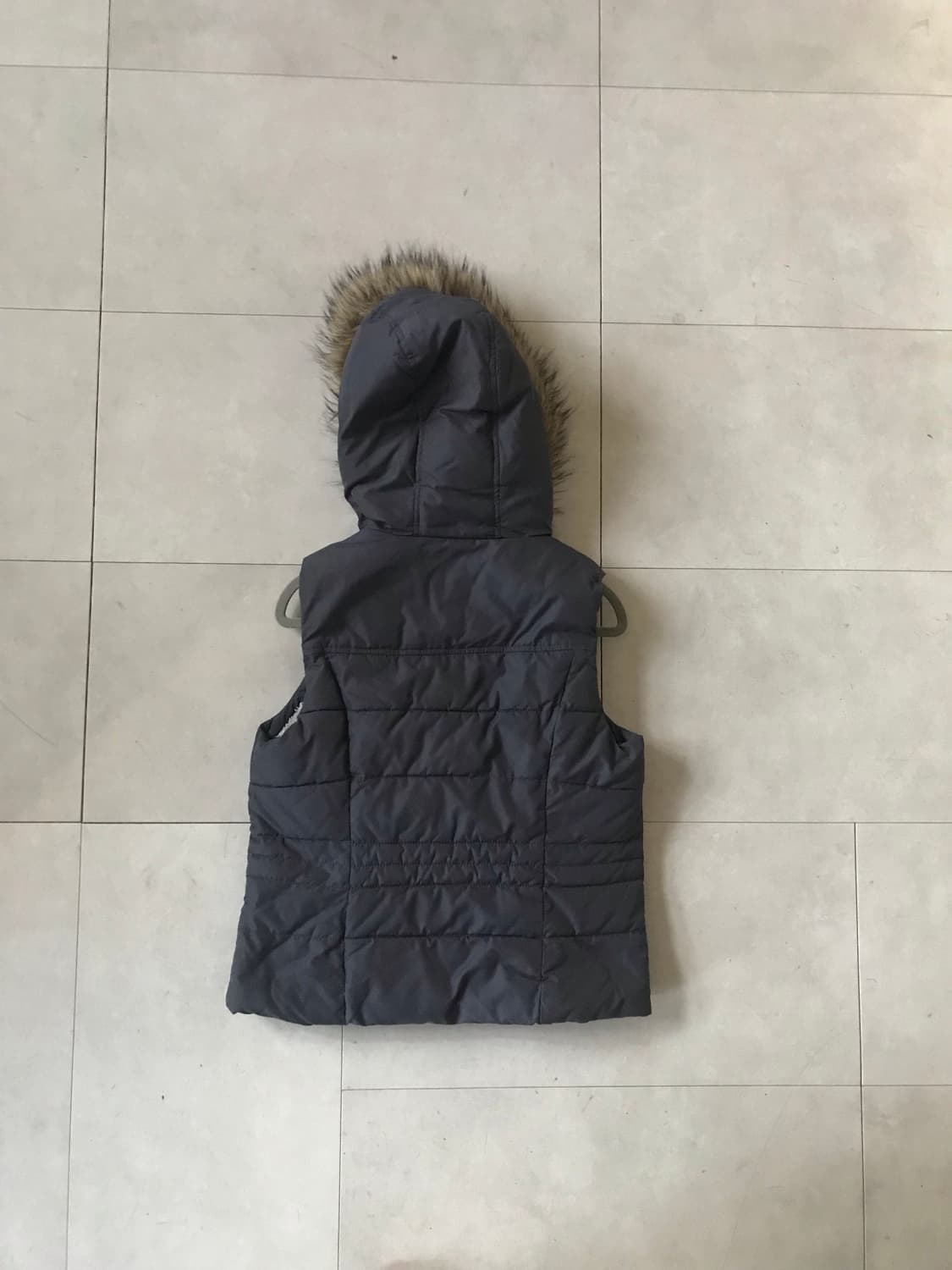 아베크롬비 그레이 울프죠 패딩조끼 상품이미지7