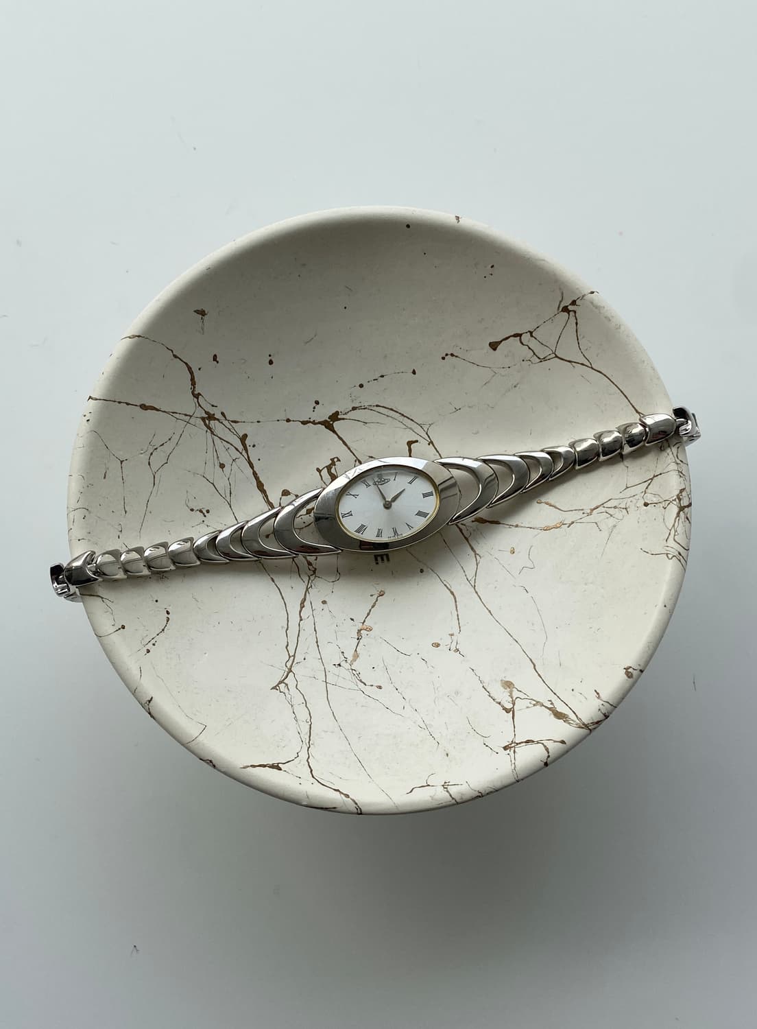 [Vivienne wesywood] 쿼츠 시계 상품이미지2