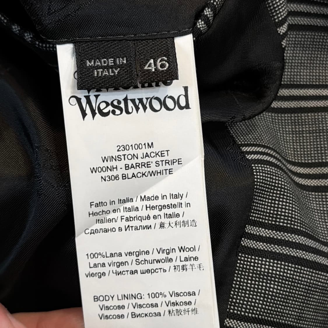 비비안웨스트우드 25AW 컬렉션 자켓 상품이미지9