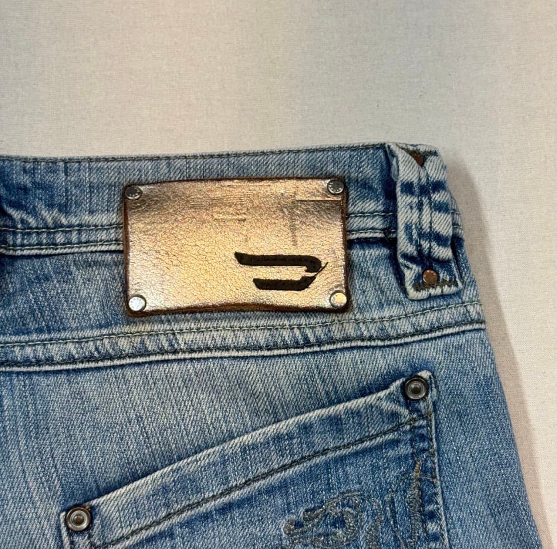 Diesel 28inch) 디젤 DIESEL 로우라이즈 데님 청바지 KE 상품이미지3