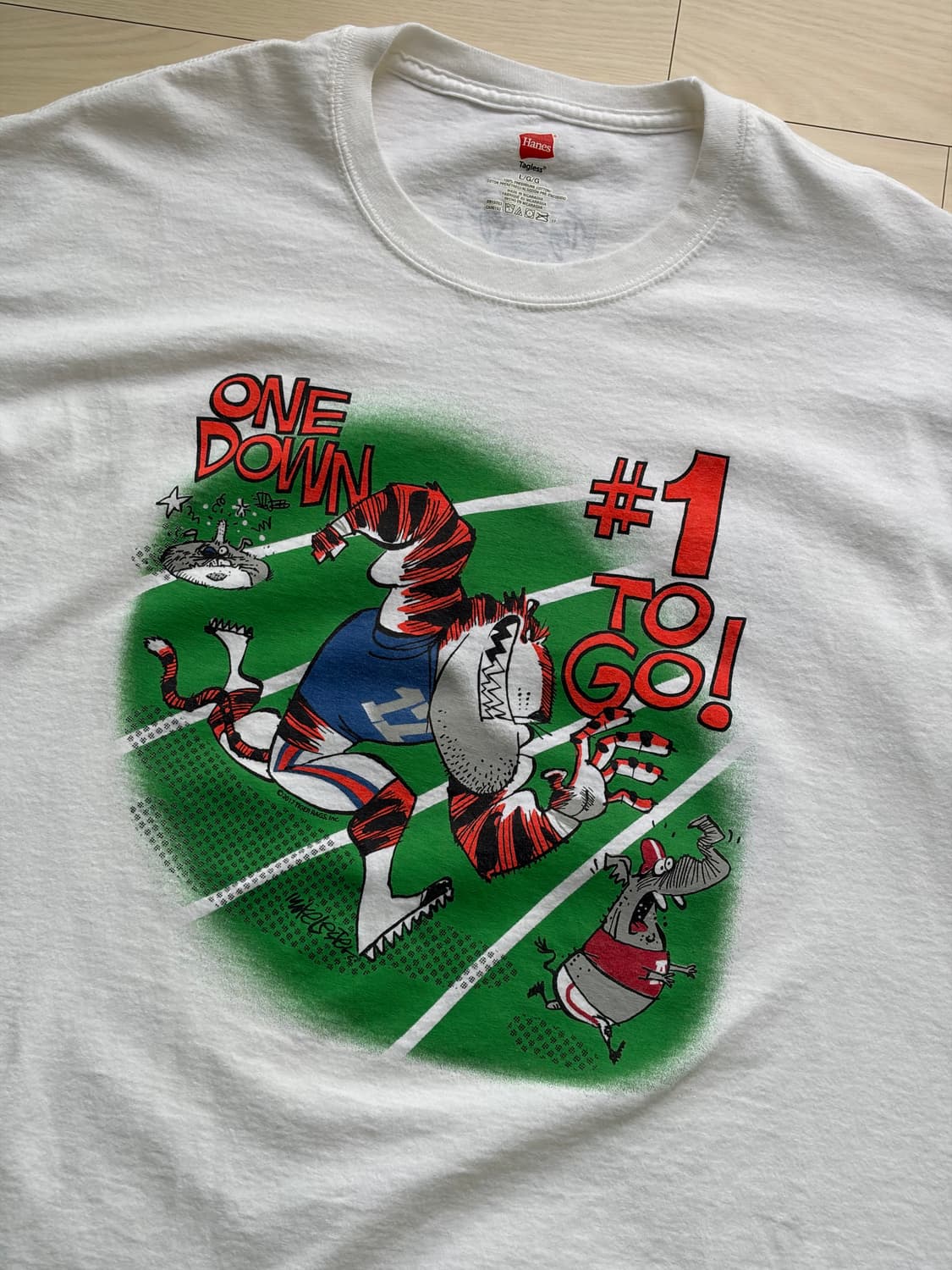 00s Hanes 헤인즈 미식축구 카툰 프린팅 티셔츠 L (100) 상품이미지3