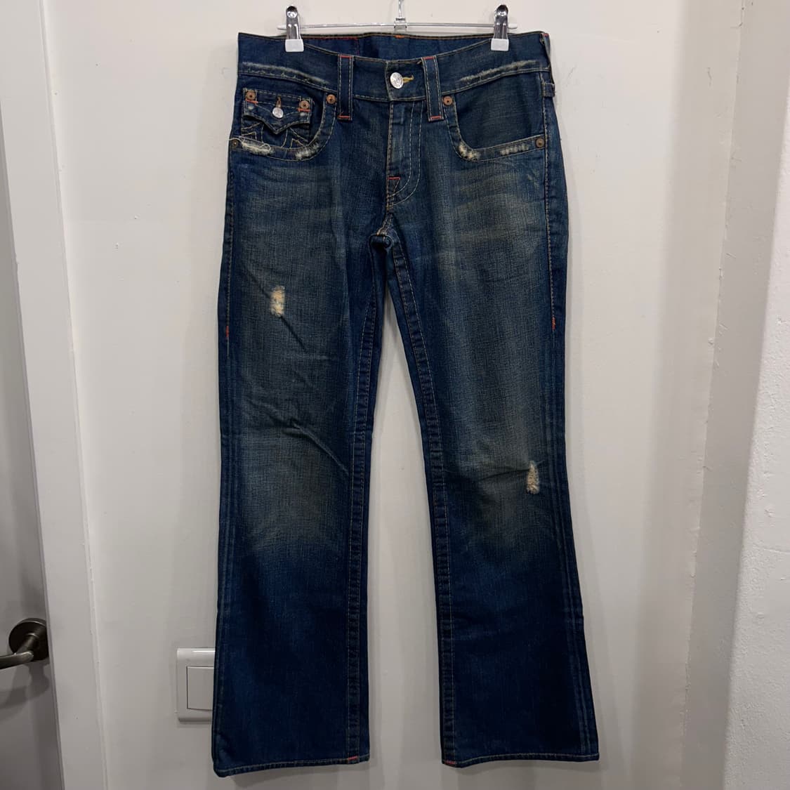 트루릴리젼 샌드워싱 진청 부츠컷 데님팬츠 상품이미지2