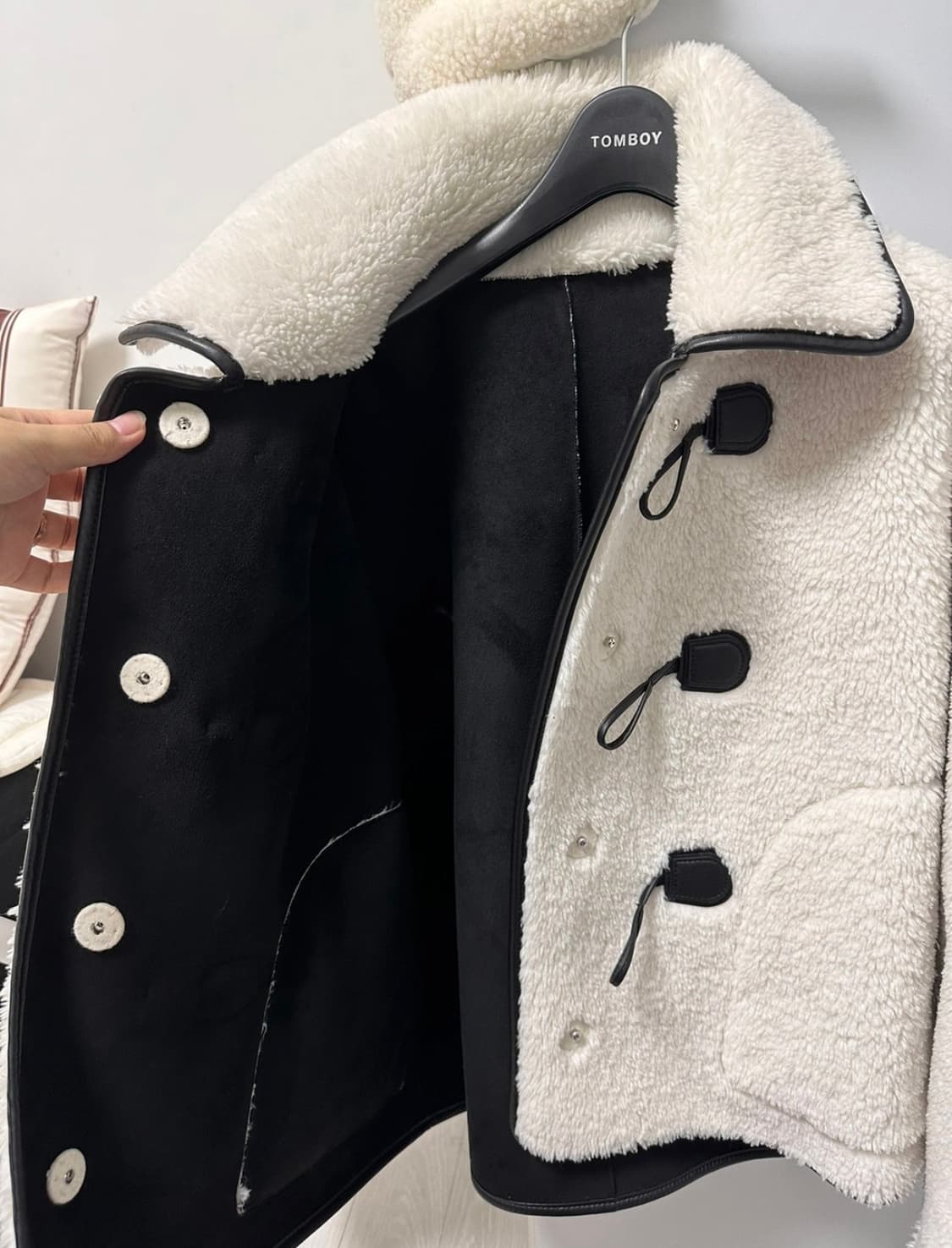 스튜디오톰보이 뽀글이 무스탕 상품이미지3