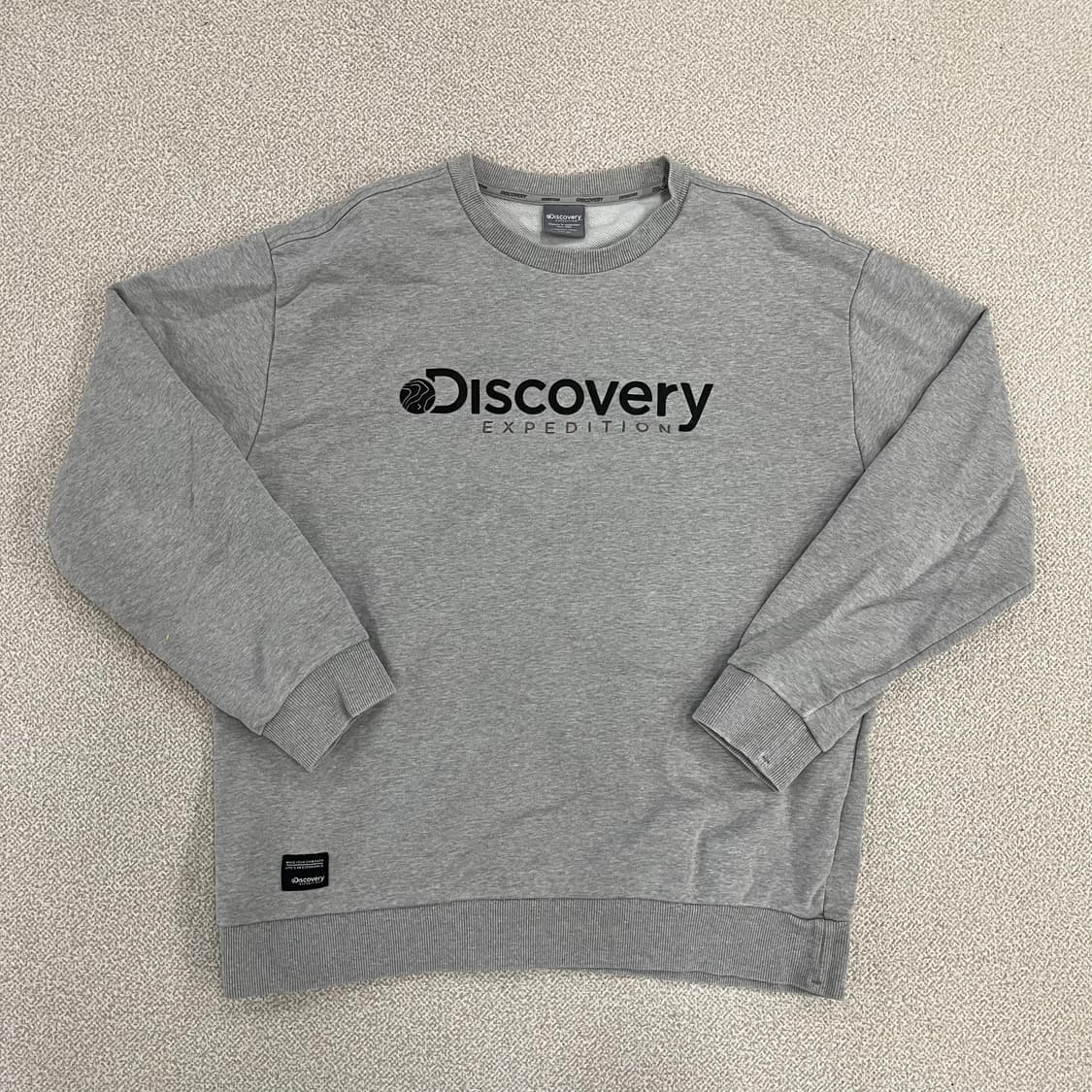 105 디스커버리 라운드넥 맨투맨 0130M1 상품이미지1