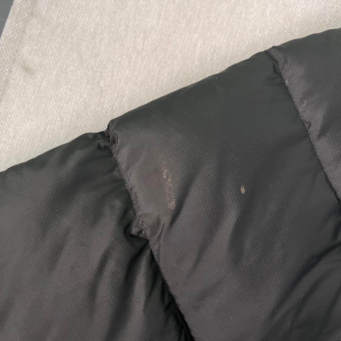 95 노스페이스 눕시700 1996 챠콜 패딩 상품이미지5