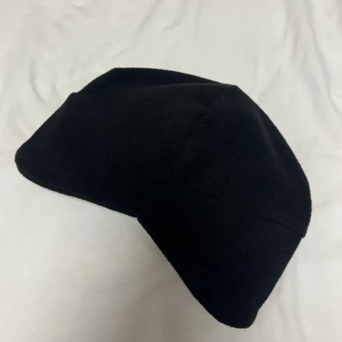 스투시 x 아워레가시 이어플랩 비니 상품이미지3