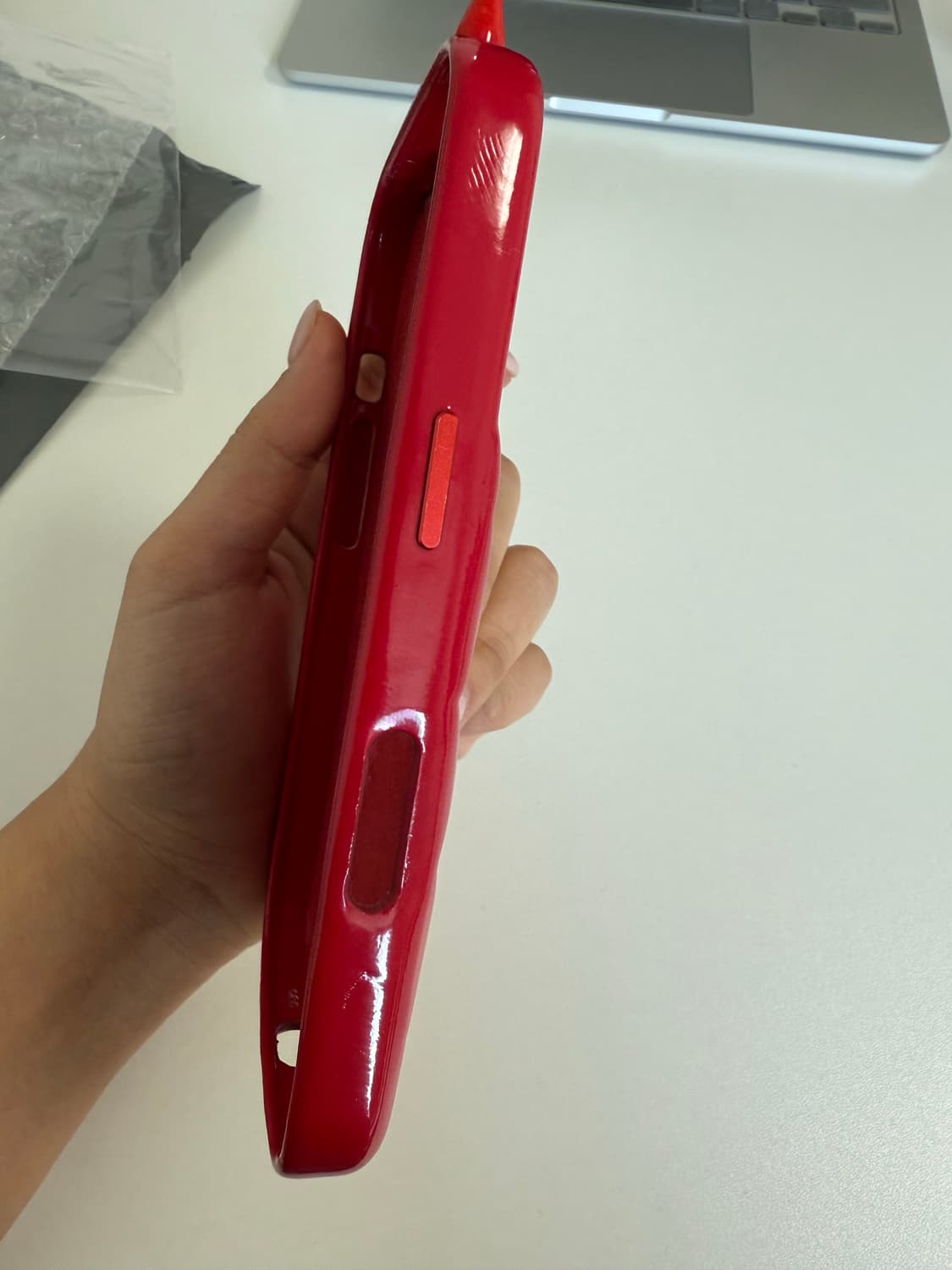 어판소피스티케이션 큐피드 16프로 케이스 상품이미지4