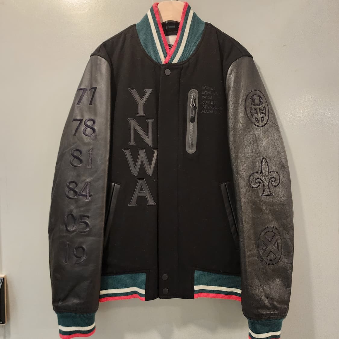 S 나이키 리버풀 레더 바시티 자켓 상품이미지1