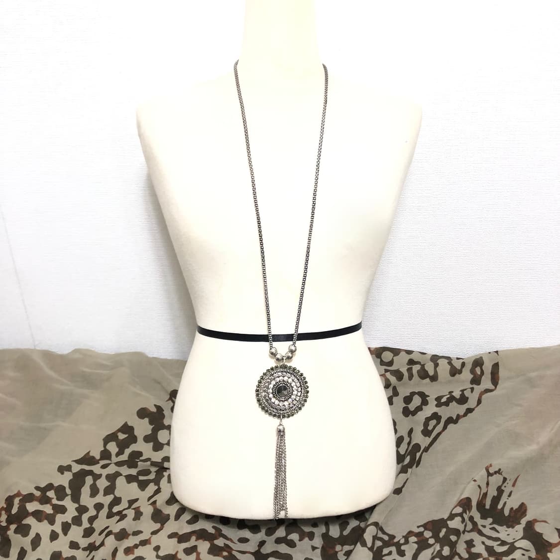 빈티지 태슬 드롭 원형 펜던트 실버 롱목걸이 오리엔탈 페어리 상품이미지3