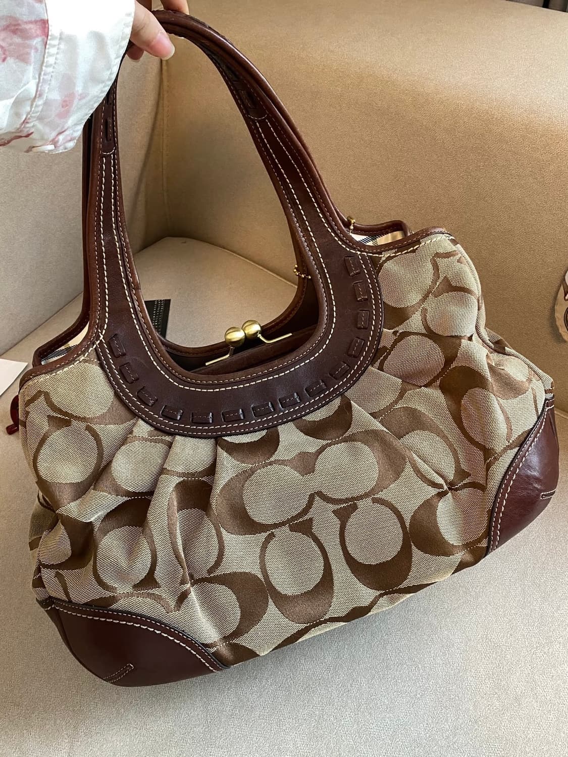 90s coach 다크 코코아 시그니처 자카드 레더 호보백 숄더백 상품이미지3