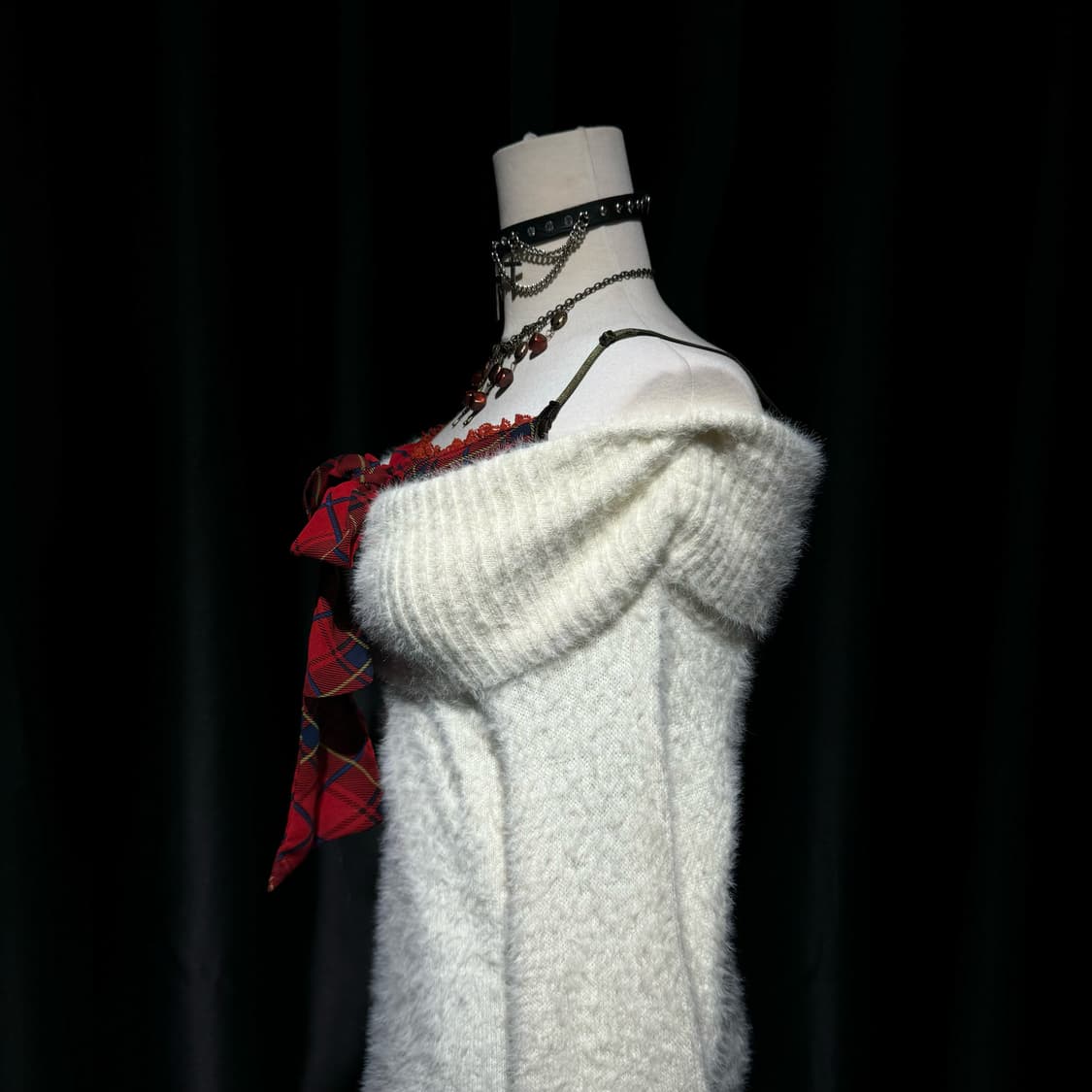 화이트 앙고라 오프숄더 상품이미지4