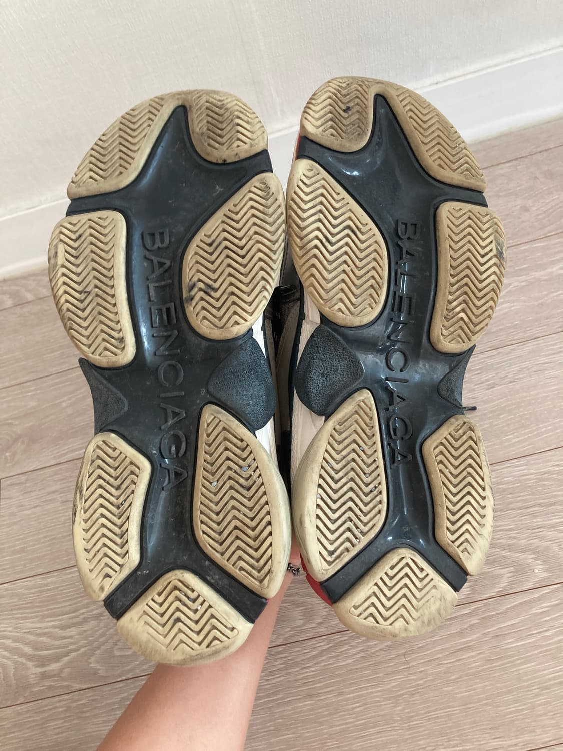 발렌시아가 트리플S 상품이미지4