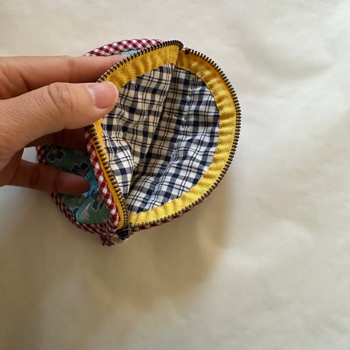 키티 둥근 파우치  상품이미지6