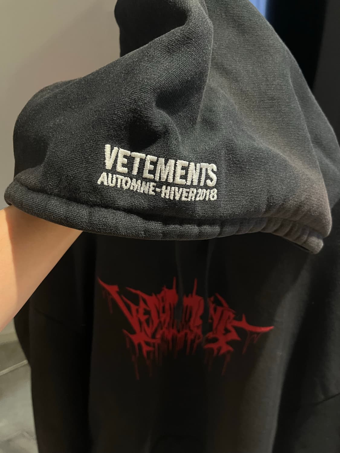 Vetements 2018 시티 메탈 로고 후디 상품이미지4