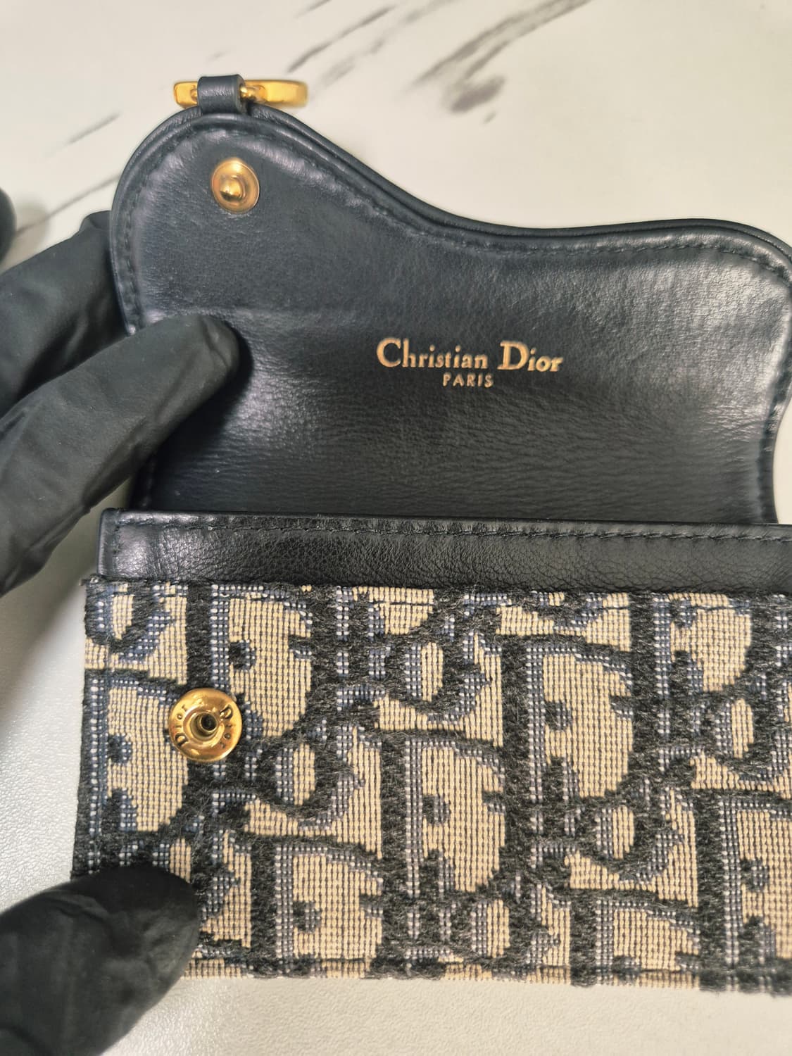 디올 오블리크 새들 지갑 상품이미지7