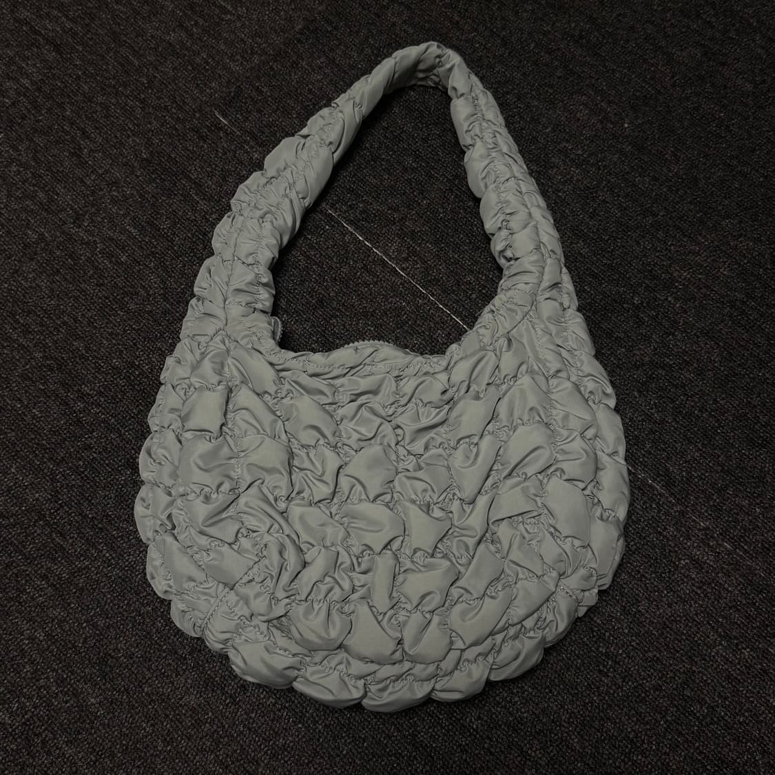 COS 코스 퀼티드 미니백 더스티 그린 상품이미지1