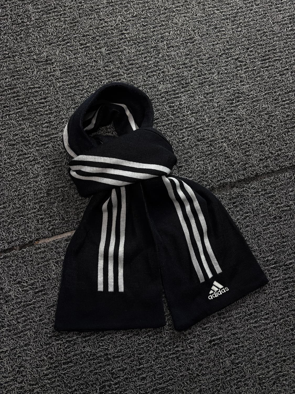 00s 아디다스 올드스쿨 에센셜 블랙 머플러 1787 상품이미지1