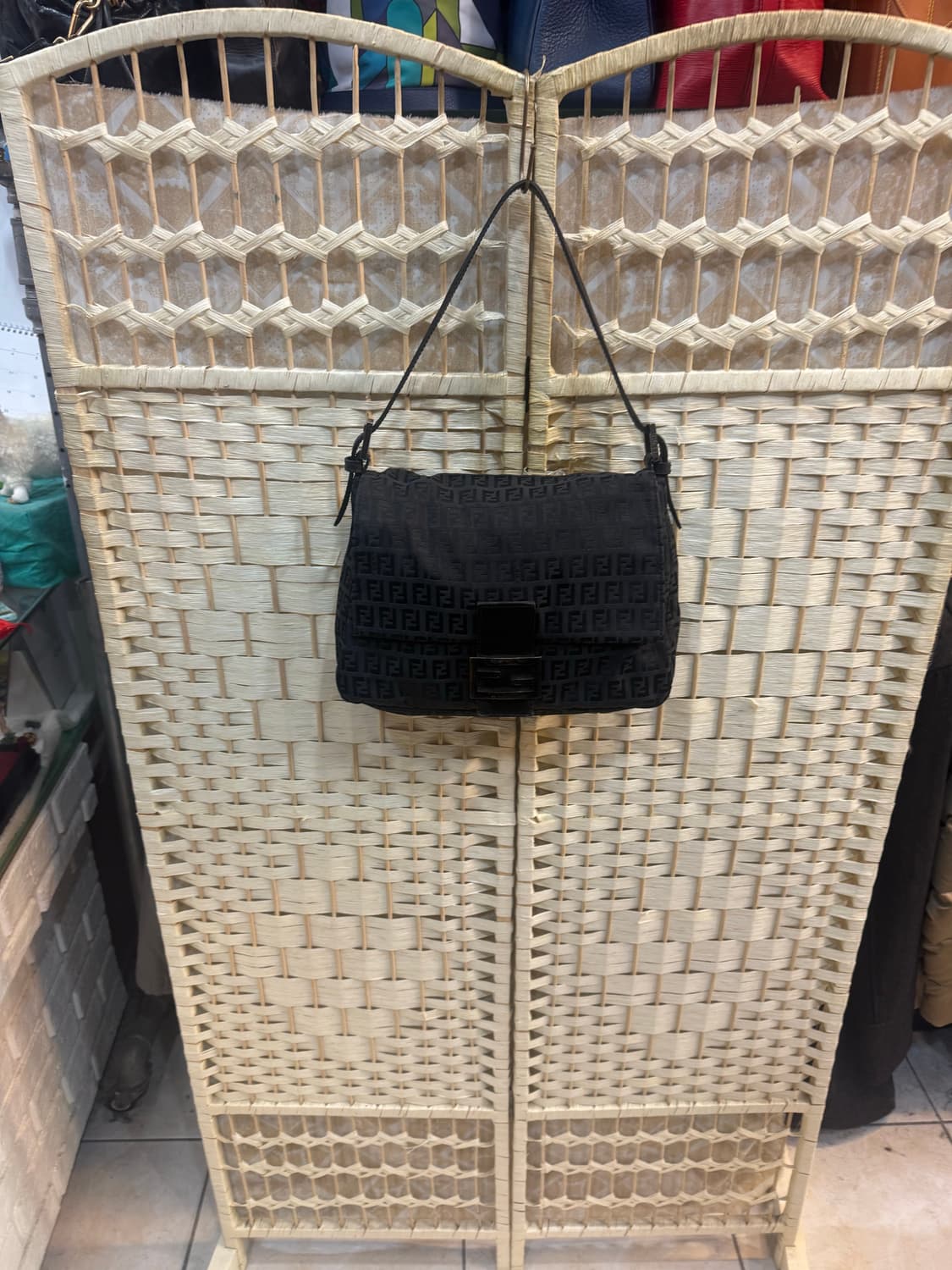 정품 펜디 주카 맘마백 팝니다 상품이미지1