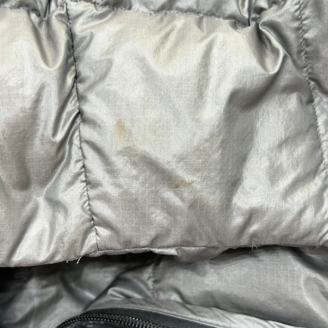 몽벨 빈티지 우먼 나일론 후드 경량패딩 블랙 S 상품이미지7