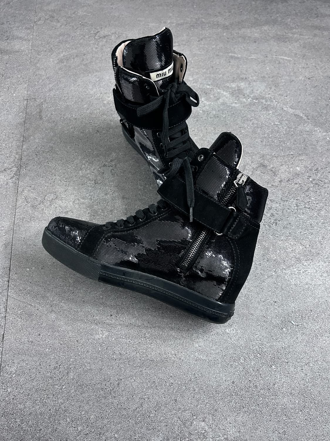 미우미우 세퀸 히든 웨지 스니커즈 상품이미지5