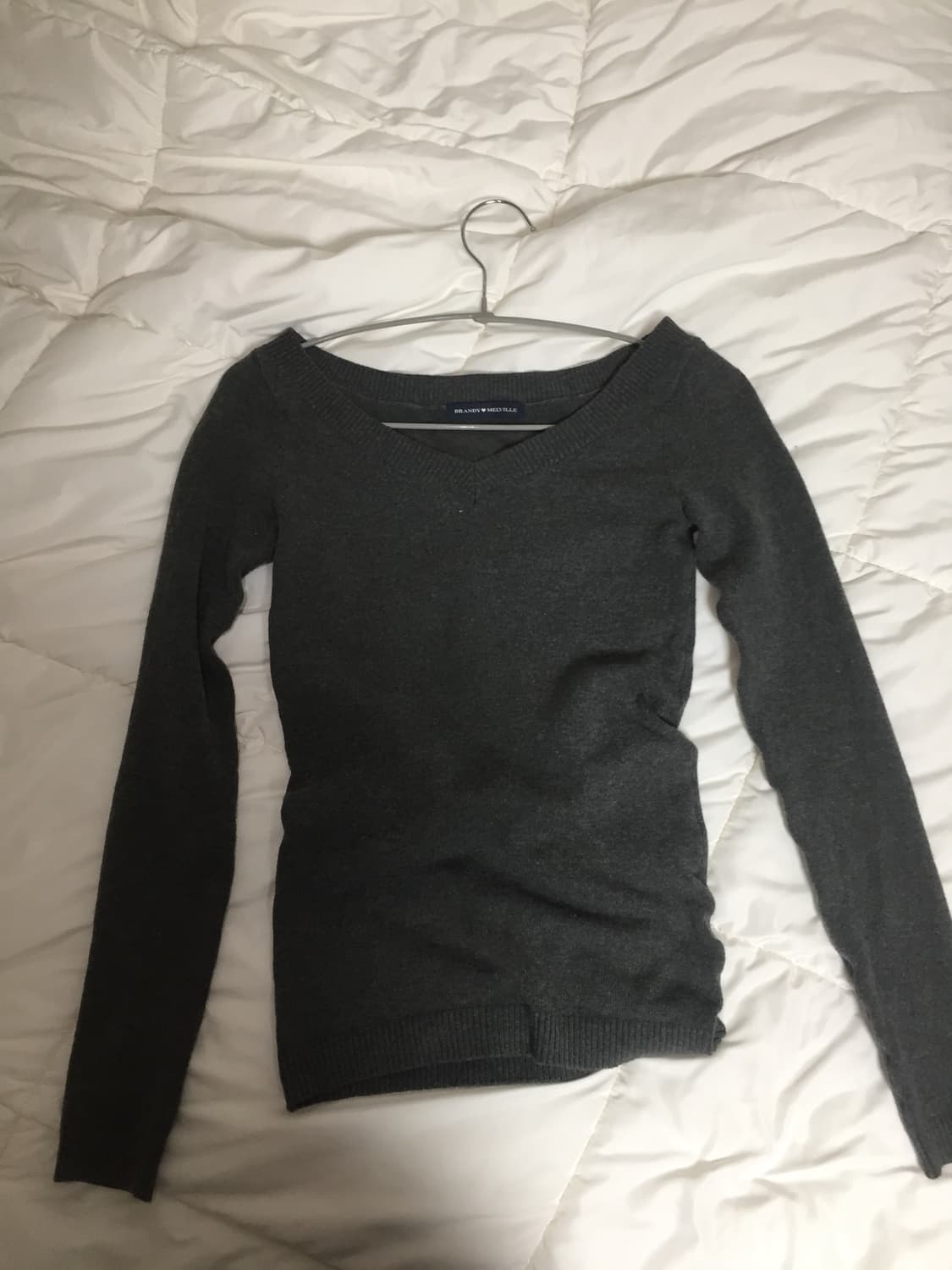 브랜드멜빌 브이넥 오프숄더 니트 상품이미지2
