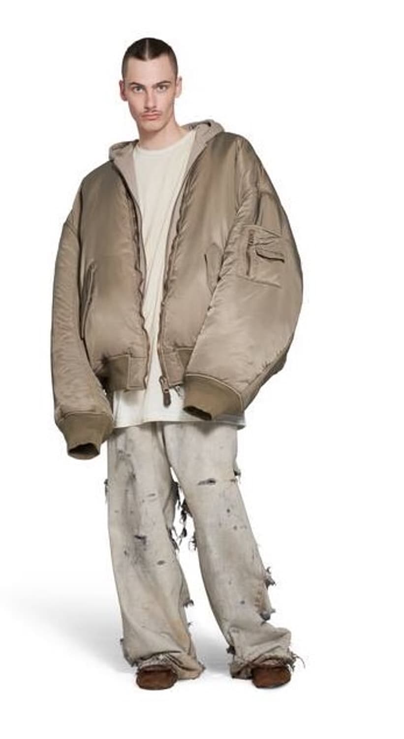 발렌시아가 파리 올인원 봄버 베이지 2 상품이미지2