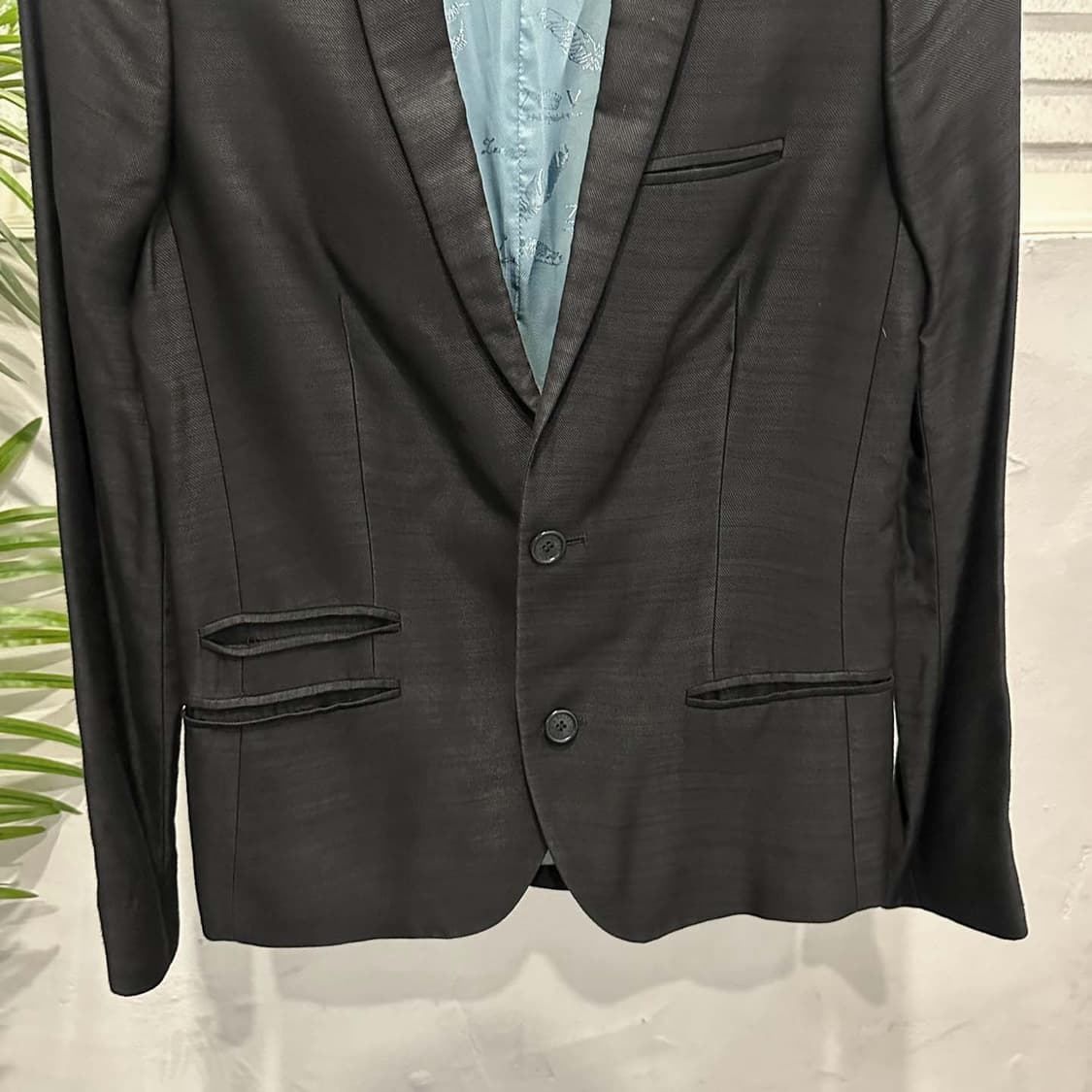 쟈딕앤볼테르 테일러드 블레이저 자켓 슬림 핏 투버튼 디테일 차콜 그레이 상품이미지5