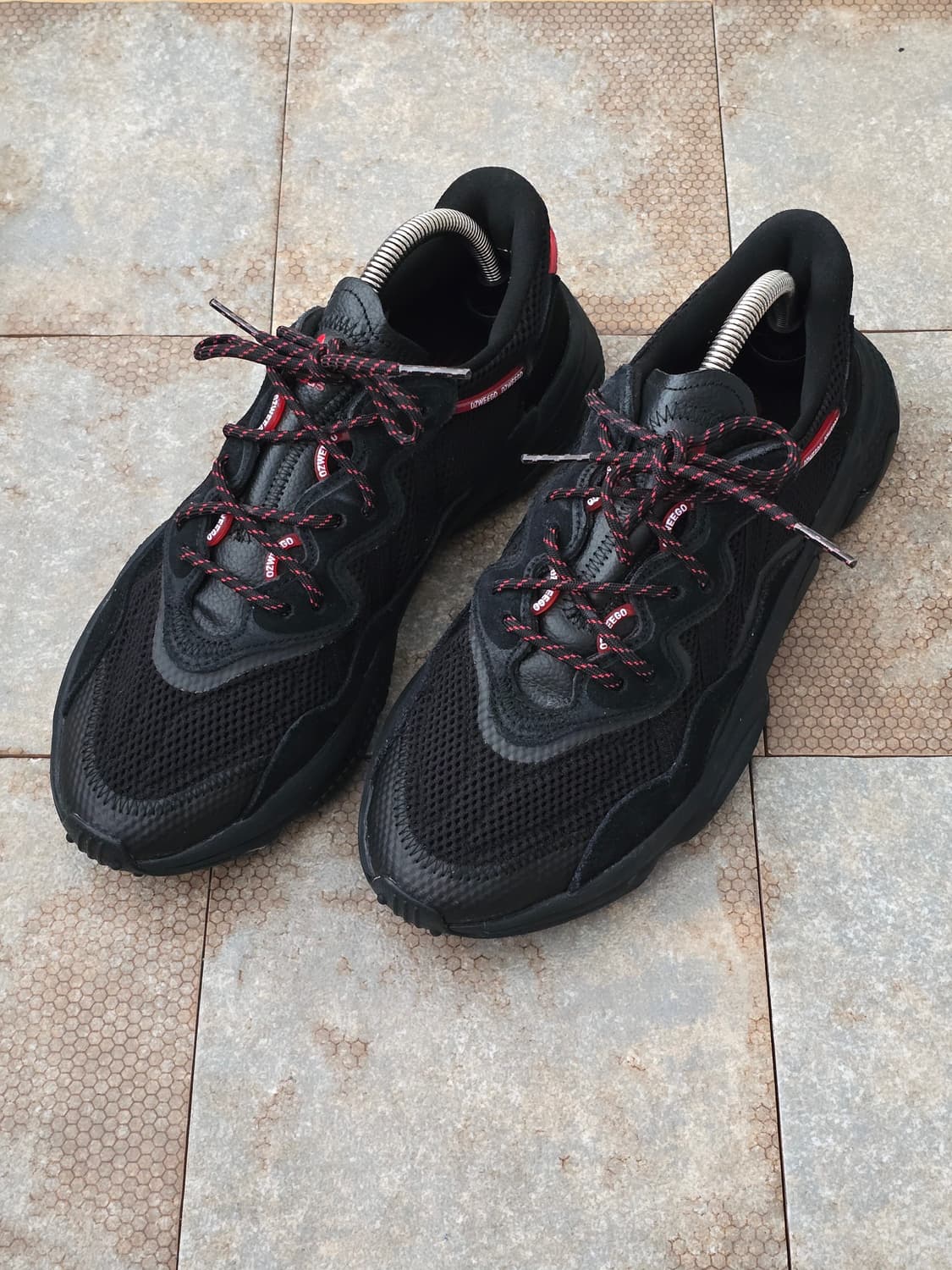 (275)아디다스 오즈위고 블랙 스칼렛 상품이미지1