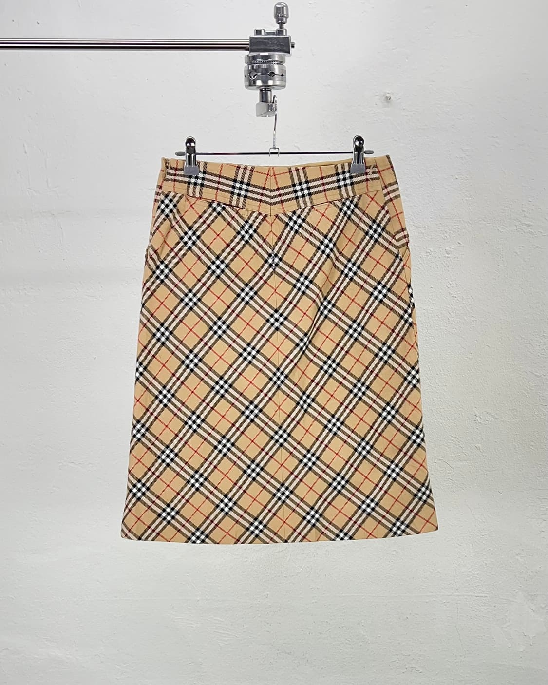 버버리 블루라벨 노바 체크 울 미디 스커트  상품이미지6