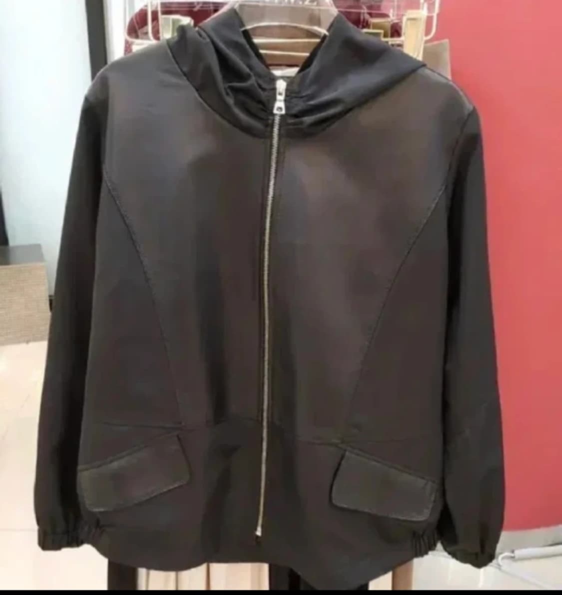 (새제품)천연가죽+프라다 후드 집업 자켓55-88 상품이미지2