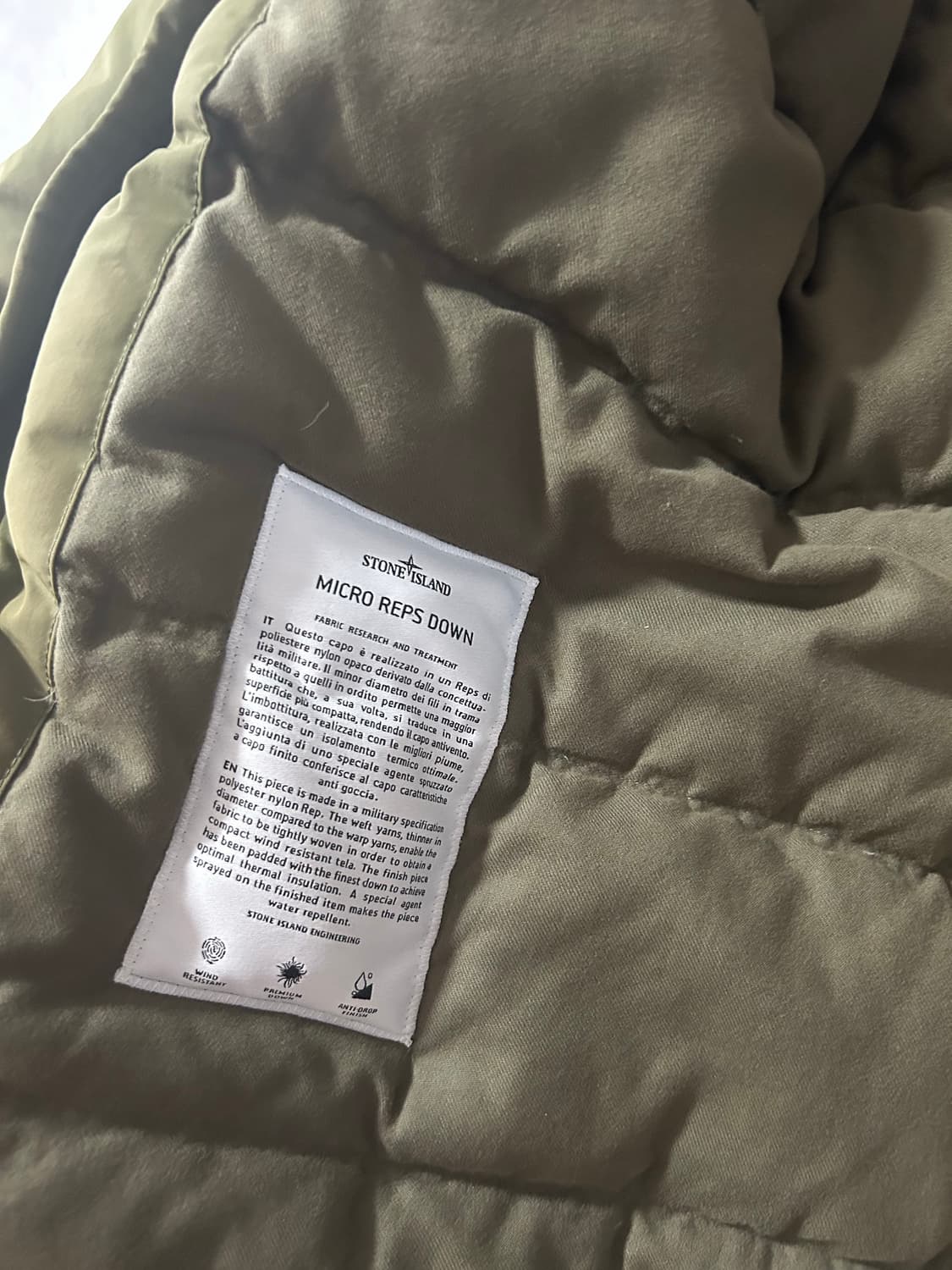 스톤아일랜드 마이크로 랩스 다운 상품이미지5