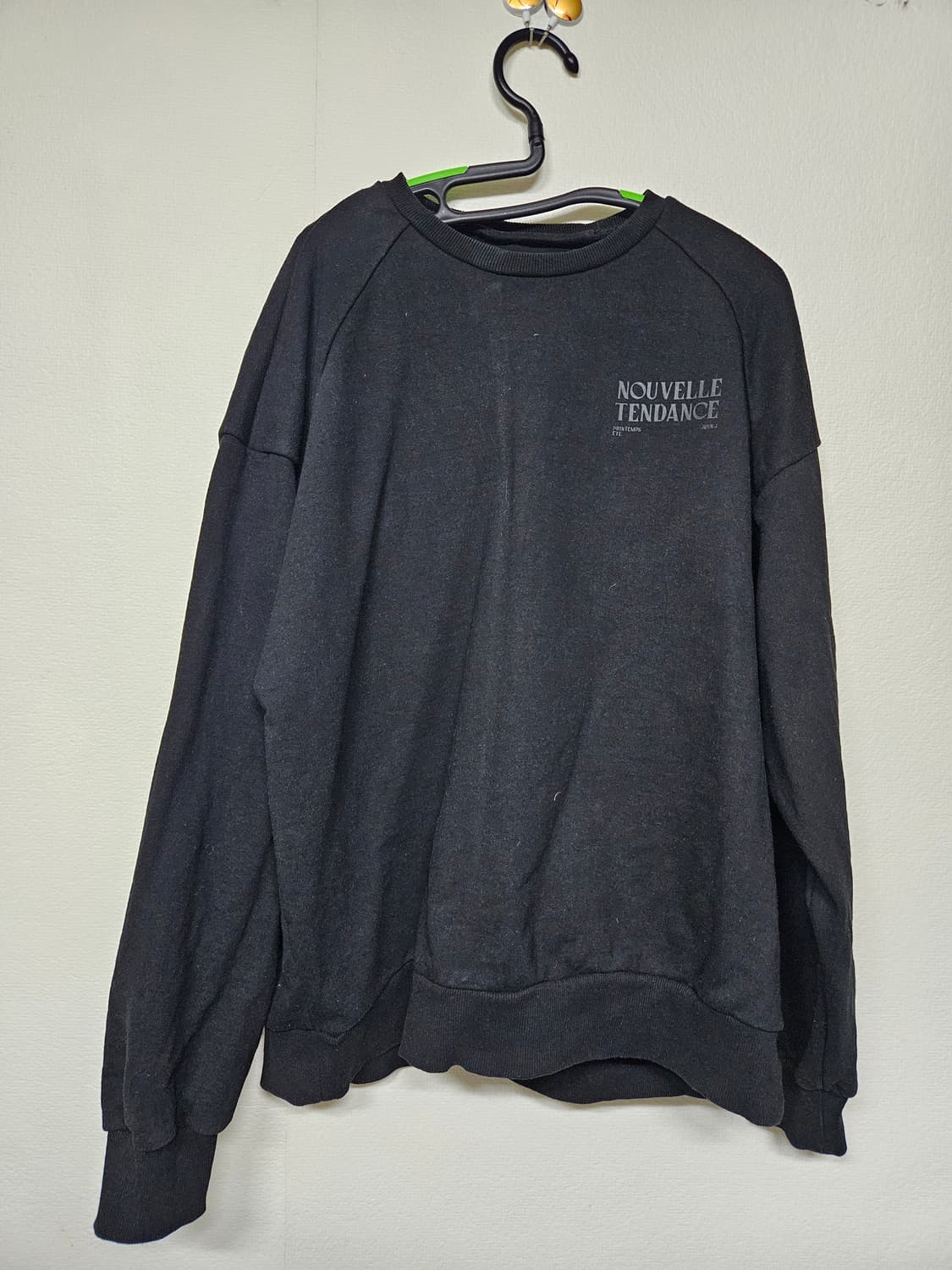 준지 20SS 블랙 그래픽 엠브로이더리맨투맨 xs 상품이미지2